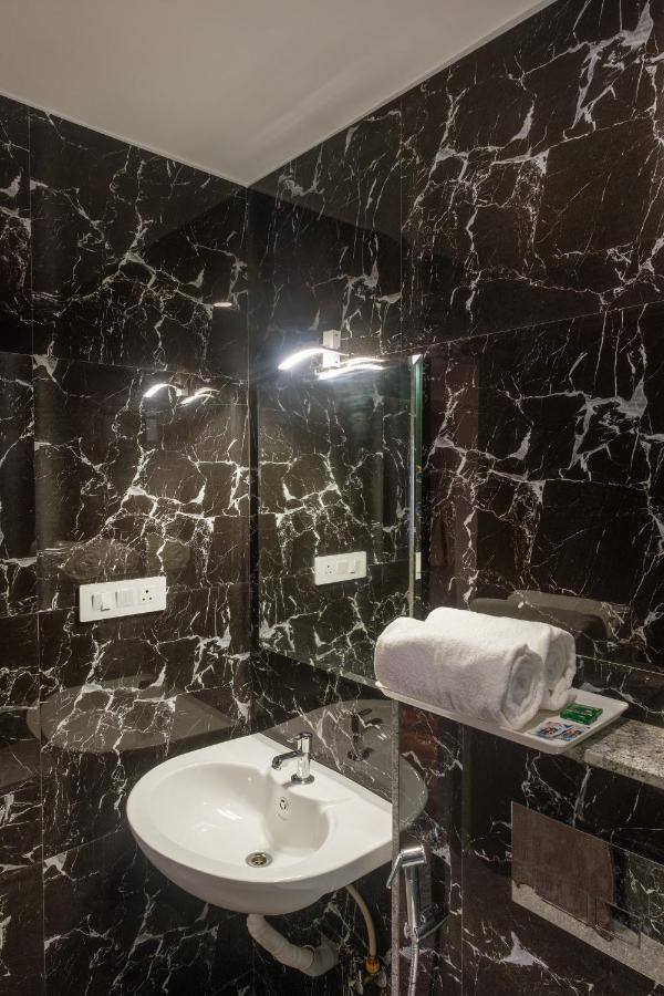 Hotel Opal Kolhapur Εξωτερικό φωτογραφία