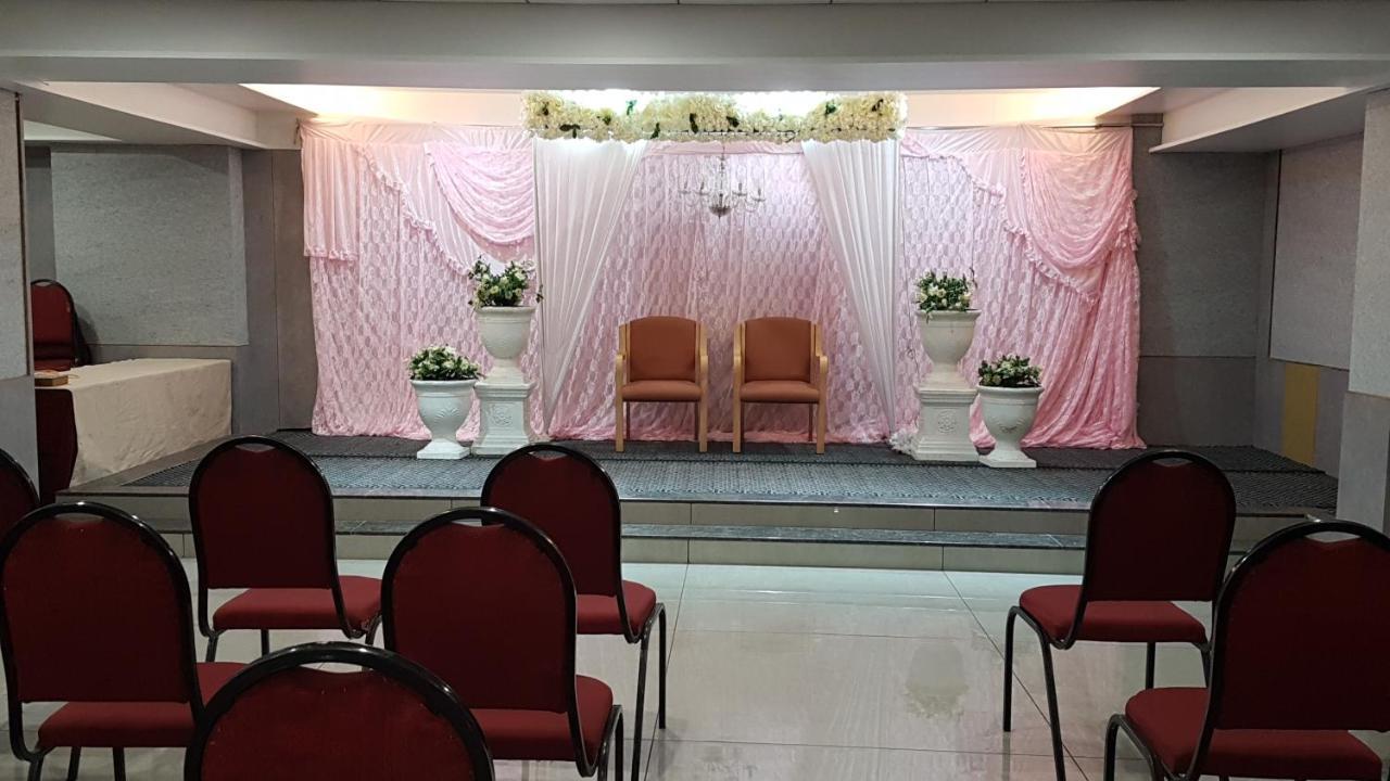 Hotel Opal Kolhapur Εξωτερικό φωτογραφία